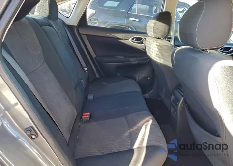 2015 Nissan Sentra S z USA, uszkodzony, nr VIN 3N1AB7AP3FY384053